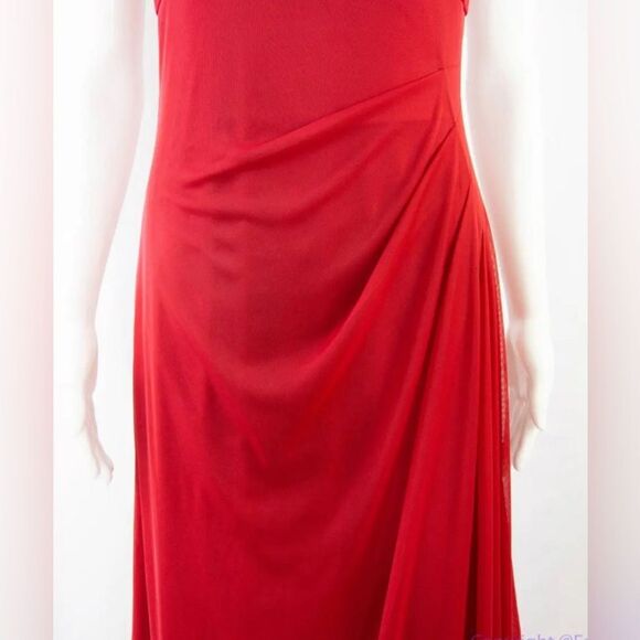 David’s Bridal Red Maxi Evening Gown Size 10 Ruched Sleeveless Keyhole Back - Picture 4 of 8
